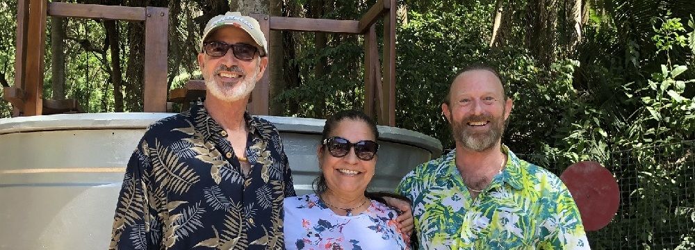 Dean Tomasello and his Roatan friends.