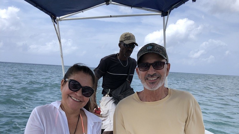 Dean Tomasello and his Roatan friends.